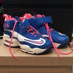 NIKE Air Griffey Max 1 (GS) Size 5Y